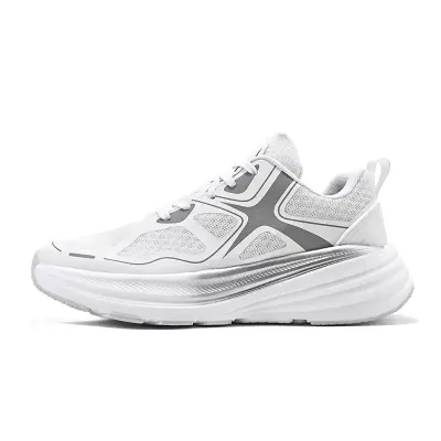 RUNNING SNEAKERS FOR AUTUMN